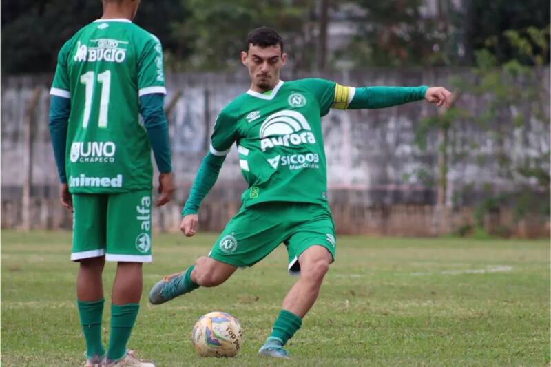 más conocido como Cacá, es el capitán de la Sub 20 de Chapecoense.