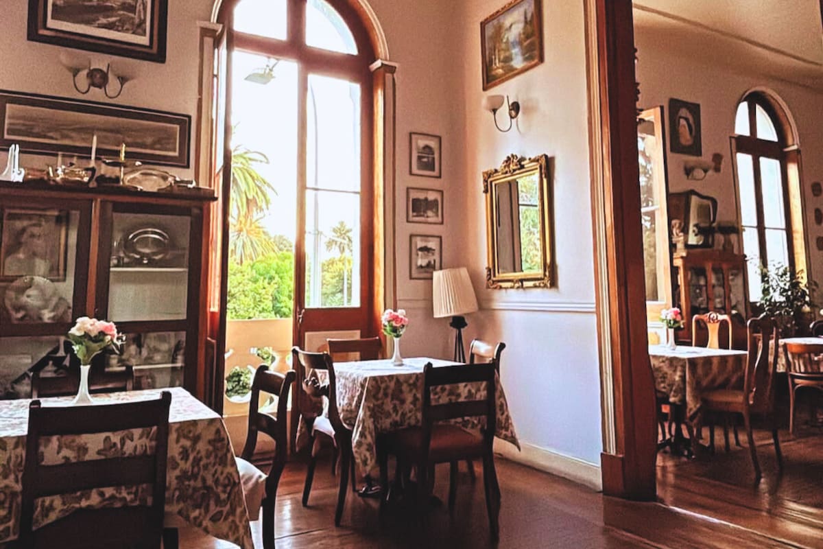 Destino imperdible para una cita este 14 de febrero. Créditos: @cafecupido.cl vía Instagram.