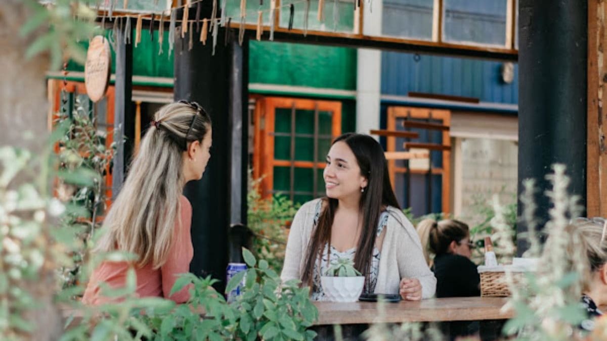 La cafetería de Barrio Yungay que combina música en vivo, arte y gastronomía: Conoce las presentaciones que tendrá en enero