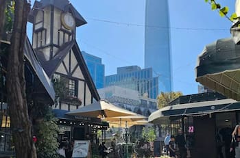 Parece sacado de otra ciudad: Este increíble café de Santiago es una excelente opción para visitar después del trabajo