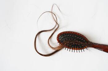 ¿Estás perdiendo mucho cabello? Esta podría ser la razón