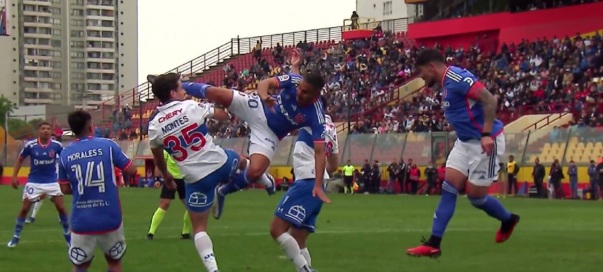Federico Mateos tuvo una aparatosa caída en el Clásico Universitario