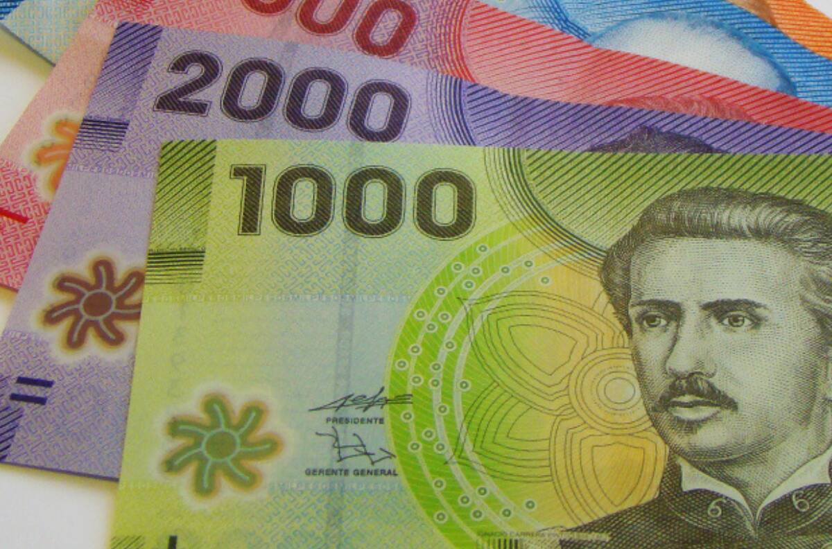 Caja Los Héroes entrega bono de $25.000 a estas familias: conoce cómo postular