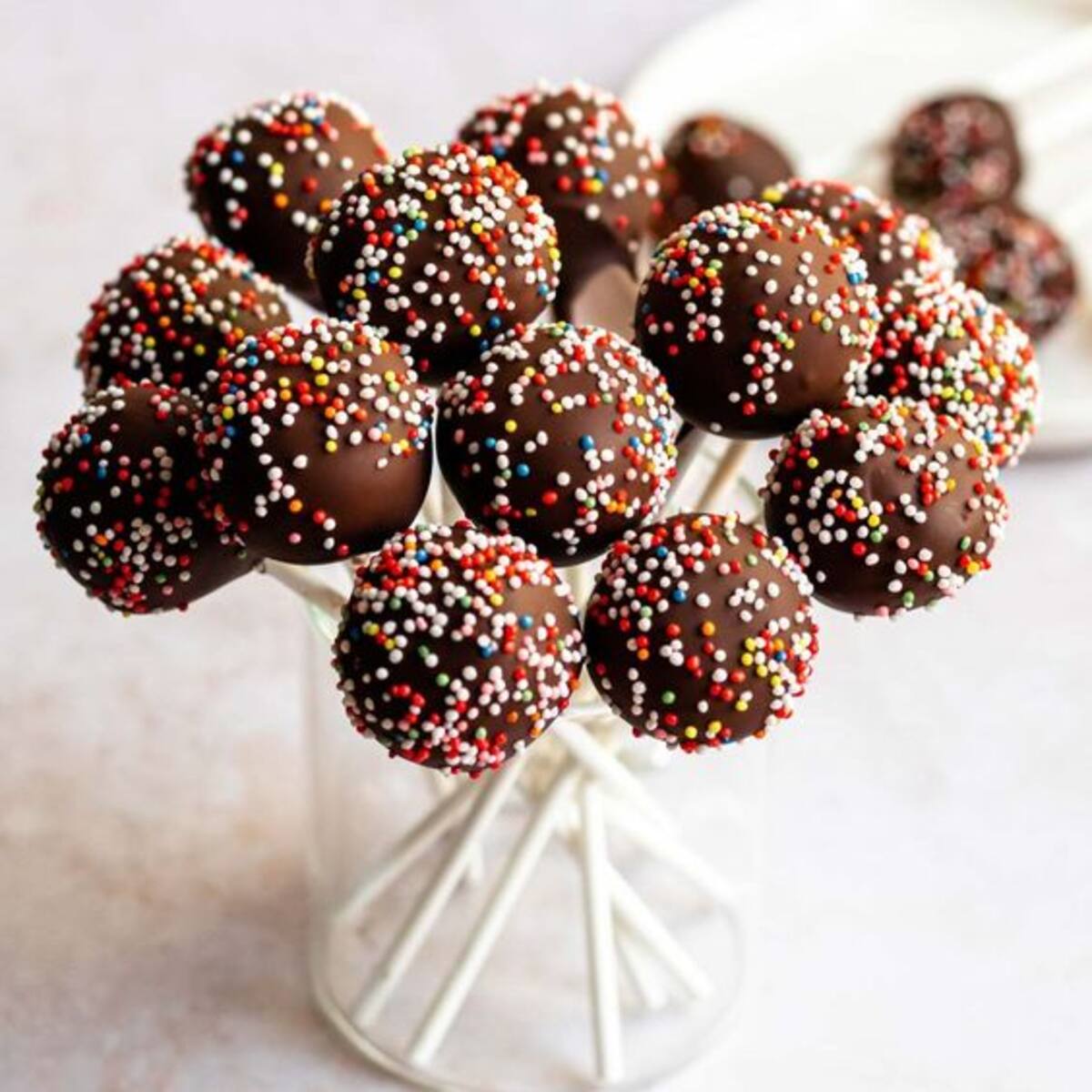 Conoce cómo se preparan estos ricos dulces, ideales para emprender o realizar para alguna fiesta.