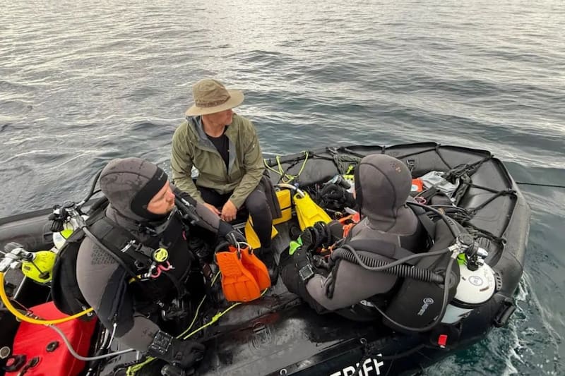 Equipos de búsqueda tras la desaparición de la triatleta Erica Fox.