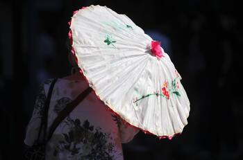 ¿Se rompe el récord? Adelantan que este día podría establecerse una máxima de 38 °C en Santiago