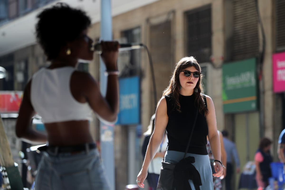 Este jueves las máximas sobrepasarían los 27° en varios sectores de la capital.
