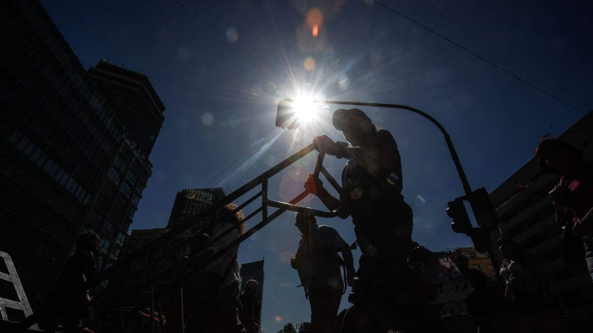 Se esperan más de 31 °C: Este será el día más caluroso de la semana en Santiago
