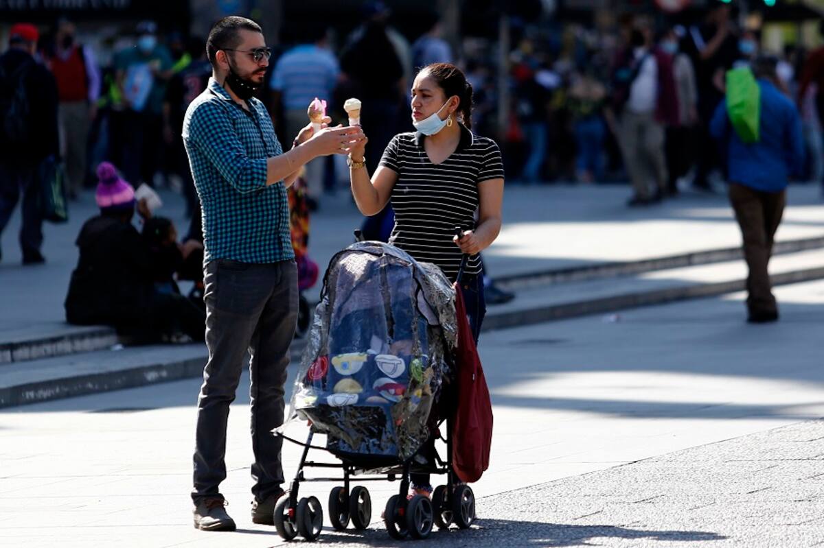 Santiago 21 septiembre 2020
Altas temperaturas en el ultimo da de invierno en la capital. A las 16.30 horas el termmetro marca 26¼C
Marcelo Hernandez/Aton Chile
