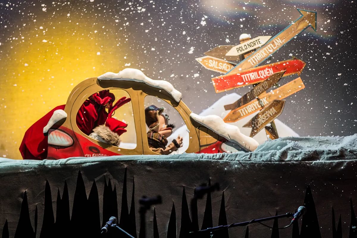 Tulio Triviño, Juan Carlos Bodoque y todo el entrañable elenco de 31 Minutos deberán atravesar una enorme travesía para cumplir con su show navideño en "Calurosa Navidad".