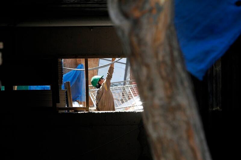 Santiago, 26 enero del 2016.
Actividad de la construccion de viviendas en Santiago aumento en un 40 por ciento.
Dragomir Yankovic/ Aton Chile.