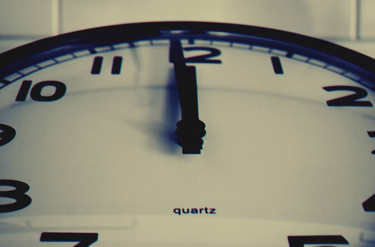 Se acaba el invierno: Qué día y a qué hora es el cambio de horario en Chile