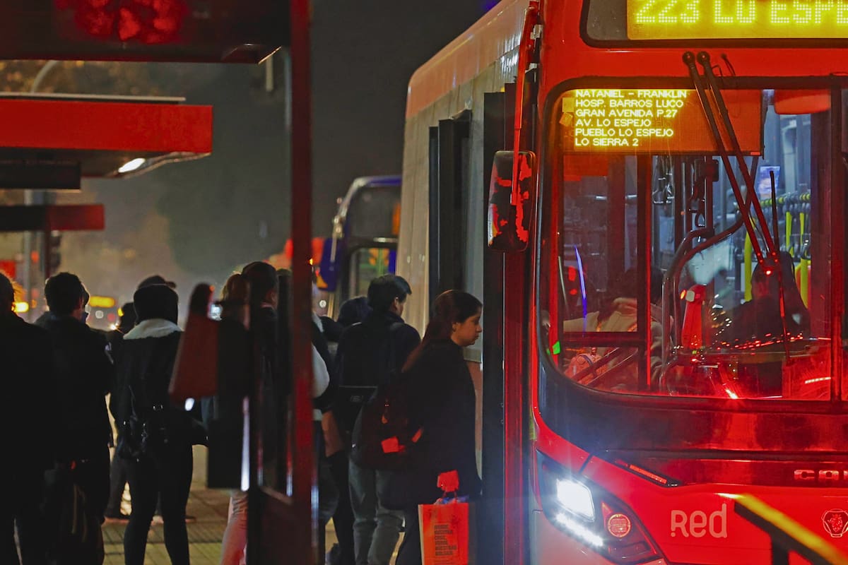 Conoce los nuevos trazados que tendrán las micros afectadas por los desvíos. Foto: Red Movilidad en X.