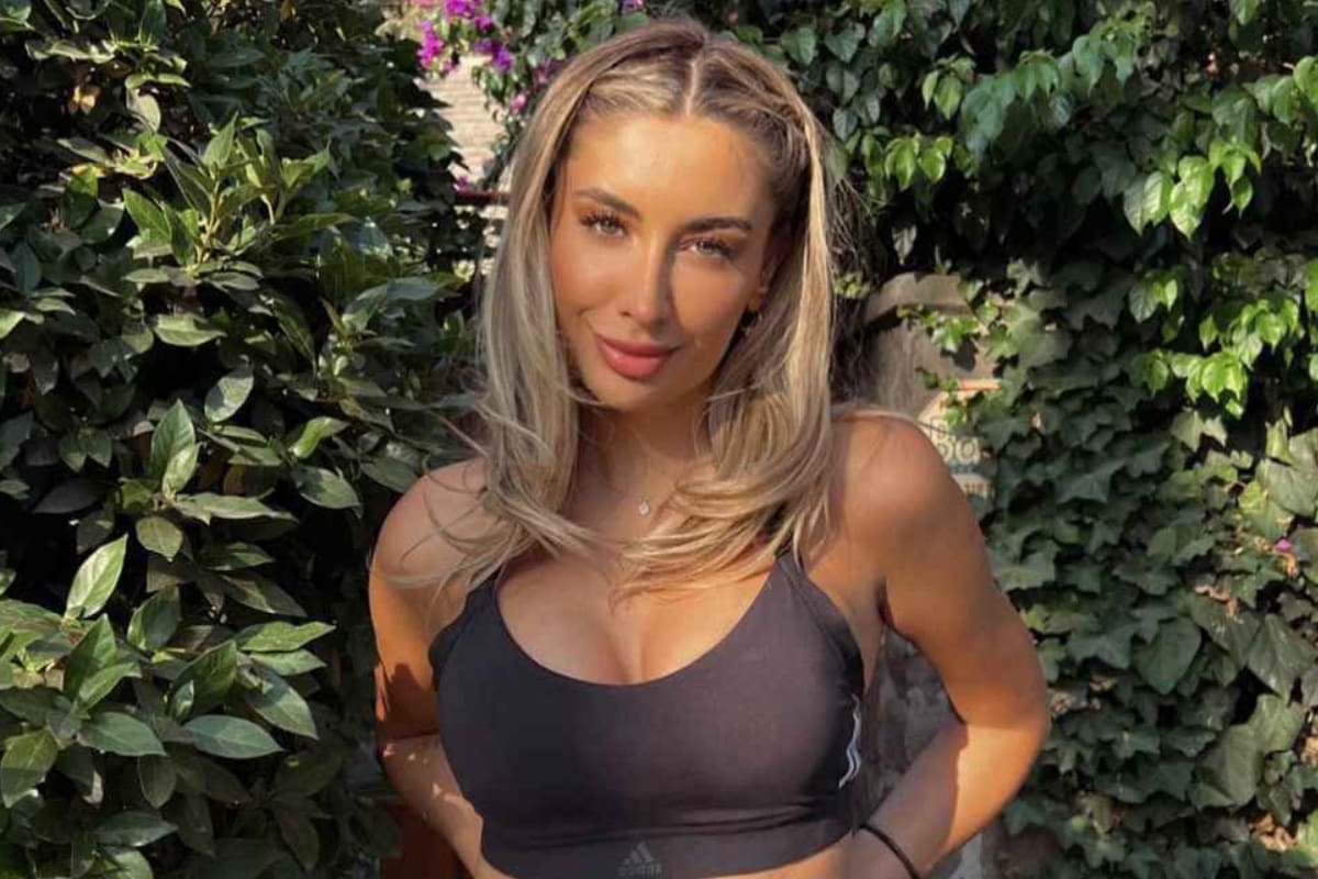 La modelo habría cobrado una millonaria cifra para asistir a Only Fama.