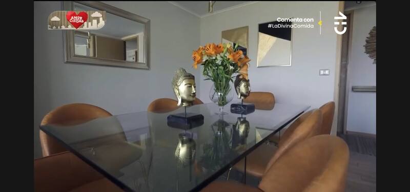 Esta es la mesa en donde se sentaron a comer.