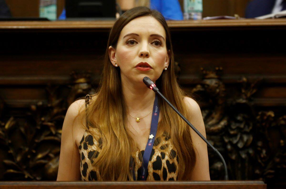 Camila Flores tras muerte de Guillermo Teillier “es un criminal que hizo alarde de sus crímenes”