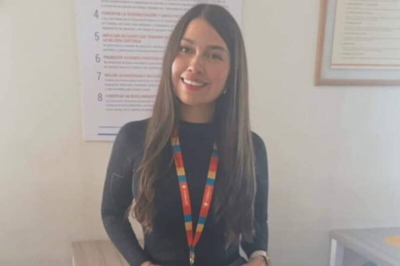 La joven falleció mientras se encontraba operando un camión de extracción en el área rajo.