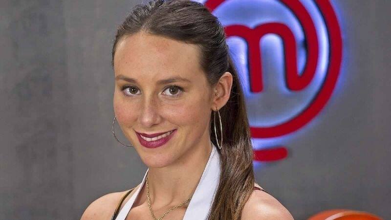 La exparticipante de MasterChef no pudo hacer ningún trámite por no contar con carnet.