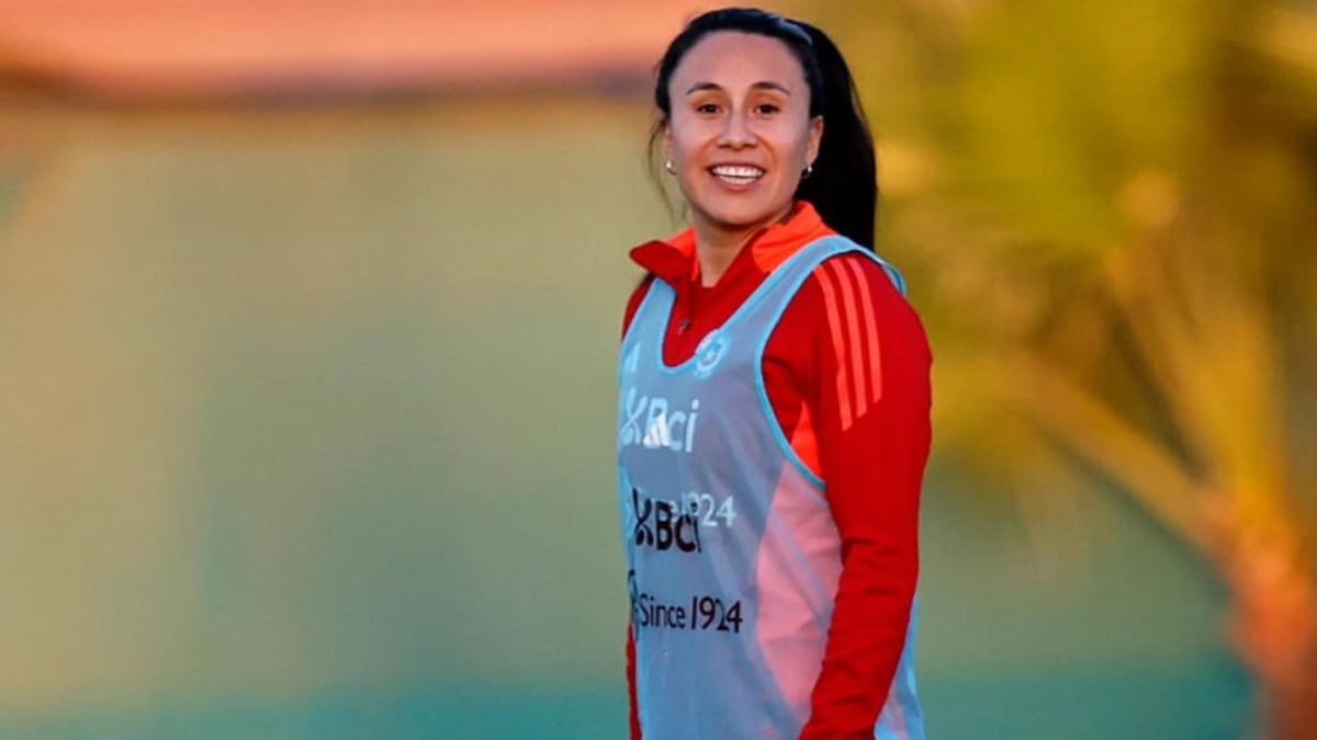 Camila Sáez queda libre tras su salida de Inglaterra y su nombre aparece en la órbita de Colo-Colo