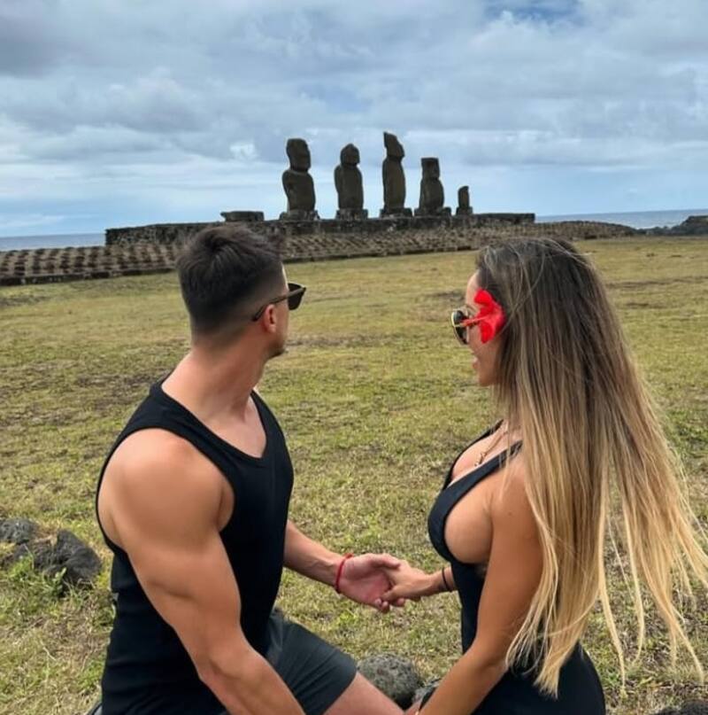 La pareja se encuentra recorriendo Rapa Nui. Créditos: Instagram