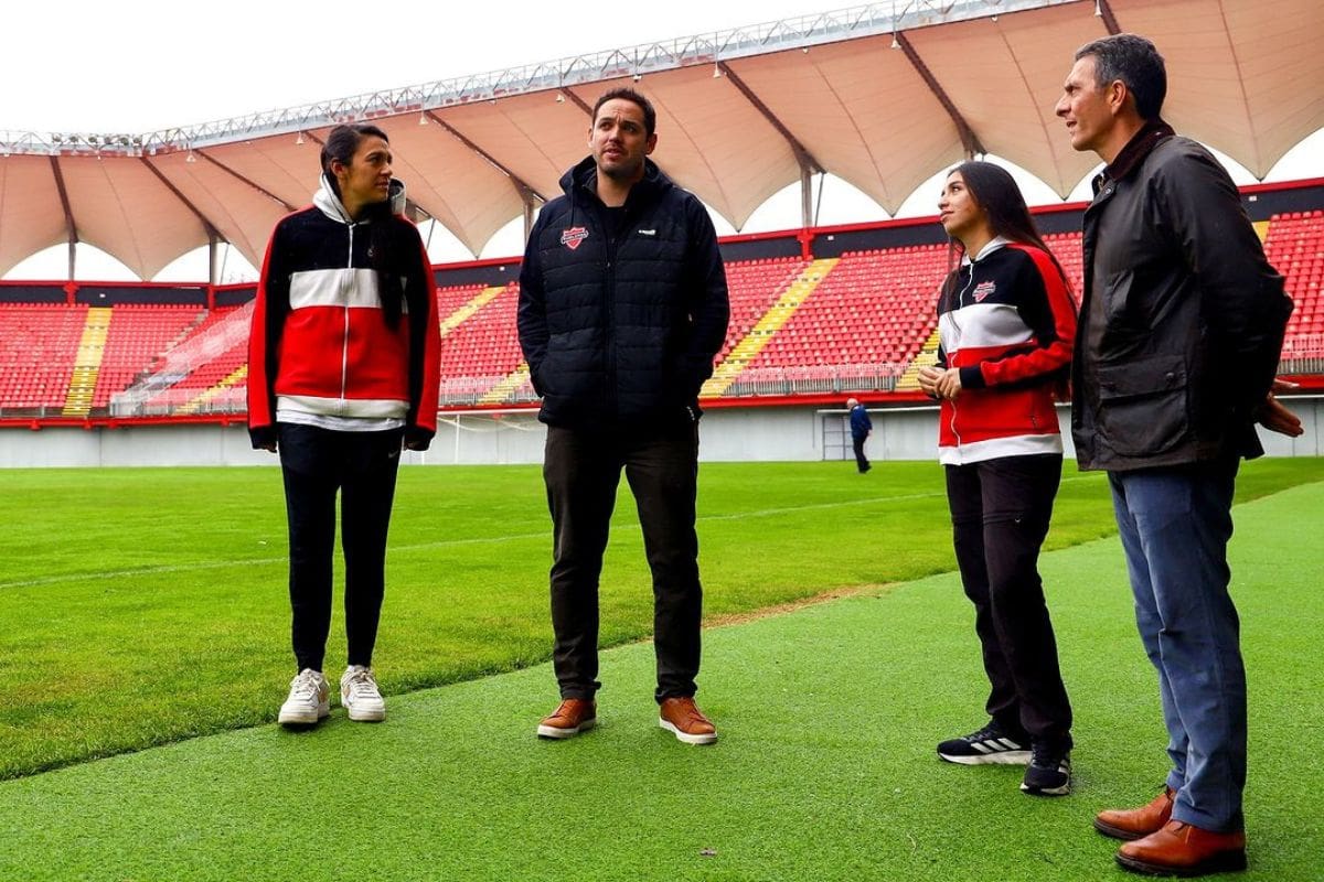 El partido Ñublense vs Curicó Unido se jugará por primera vez en el Nelson Oyarzún. Foto: Instagram Ñublense Femenino.