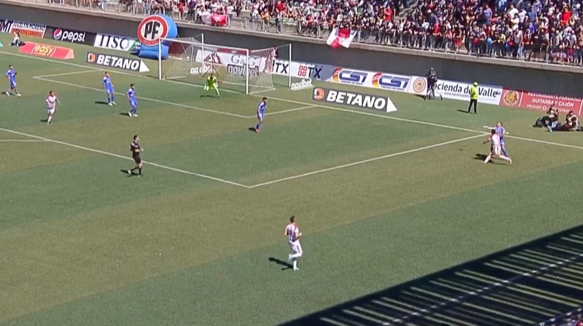 El lujito de Isaac Díaz en el partido de la Copiapó con la U.