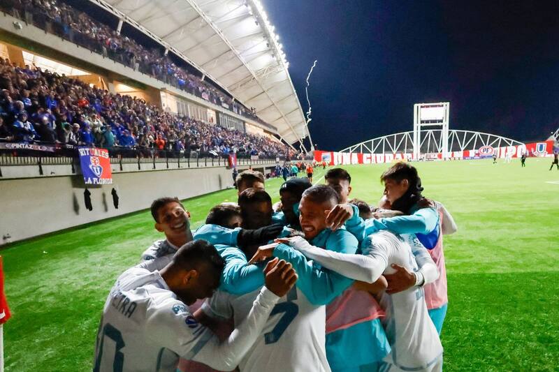La U llegó a los 28 puntos en el liderato de Primera División. Foto: Agencia Aton.