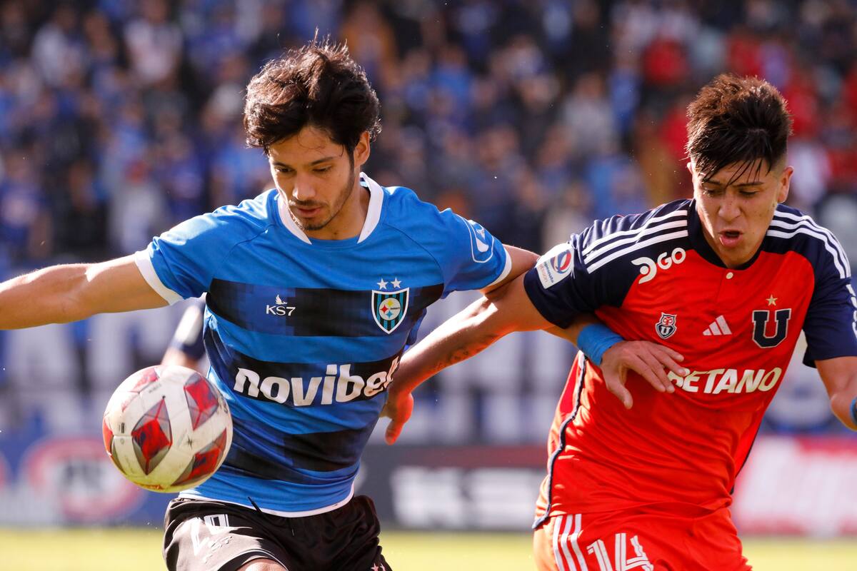 Huachipato vs Universidad de Chile en el torneo 2023.