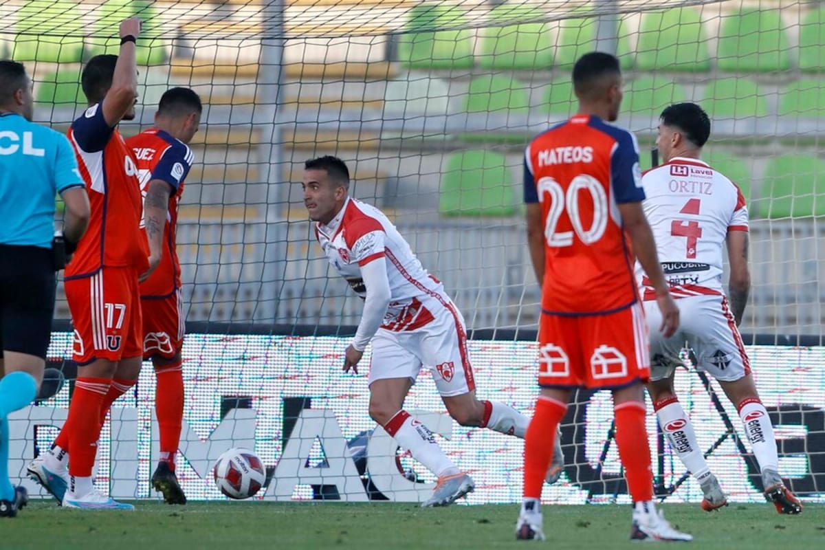 Universidad de Chile y Deportes Copiapó en el partido por la primera rueda del Campeonato Nacional. Foto: Aton.