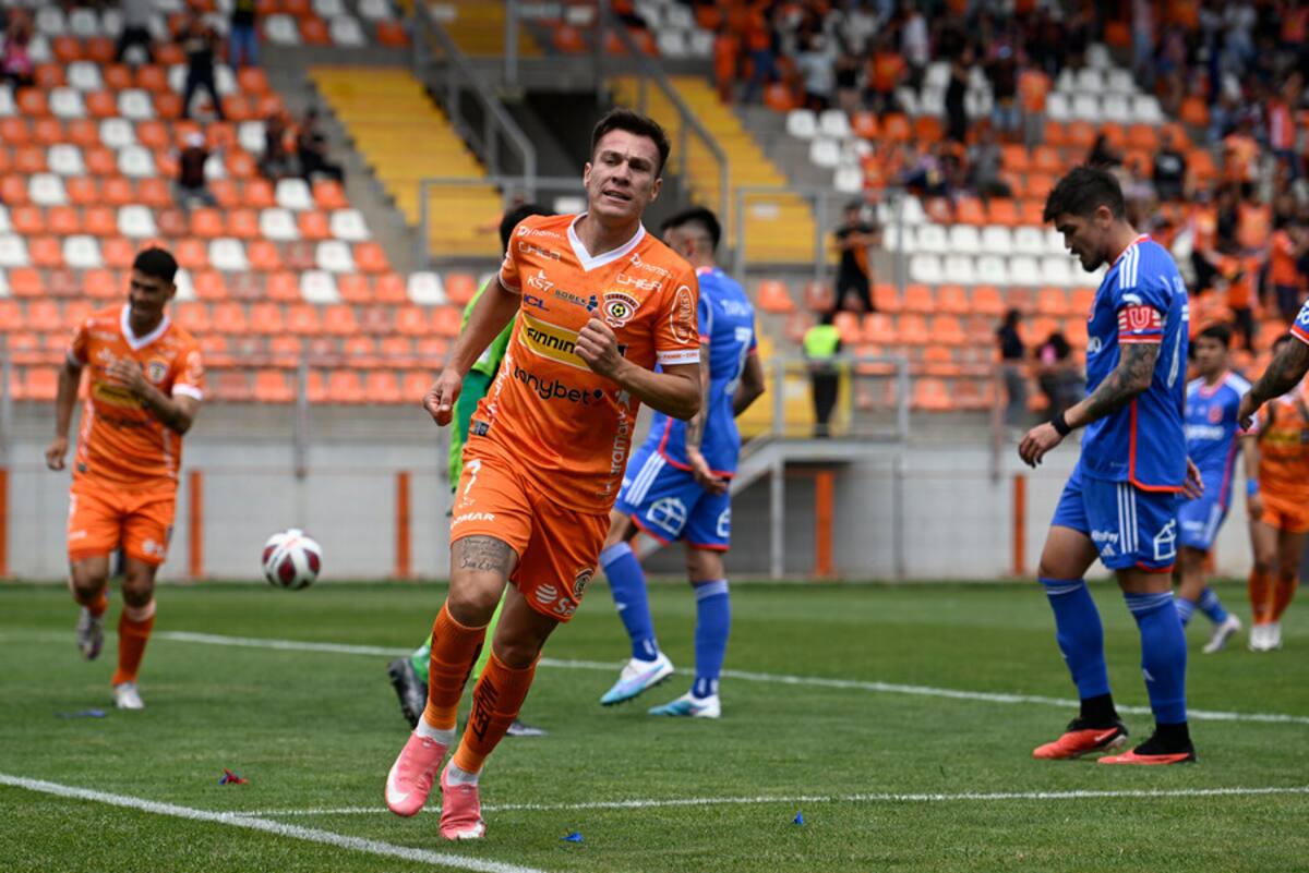 Cobreloa empieza a planificar el duelo ante la U. Foto: Aton.