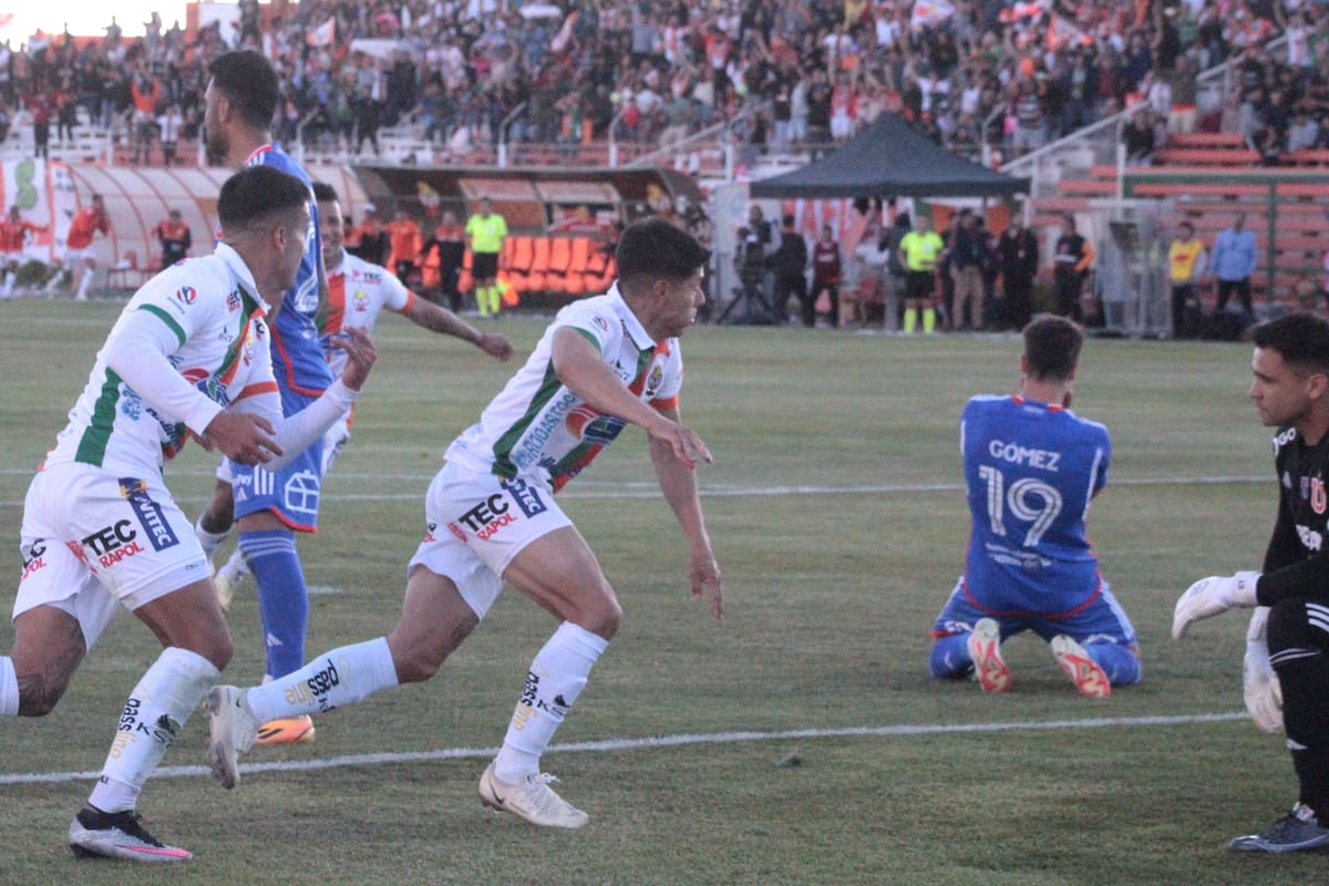 La U perdió ante Cobresal y depende de otros resultados para clasificar a Copa Sudamericana. Foto: Aton.