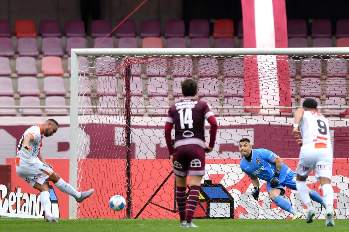 Cobresal venció a La Serena a domicilio.