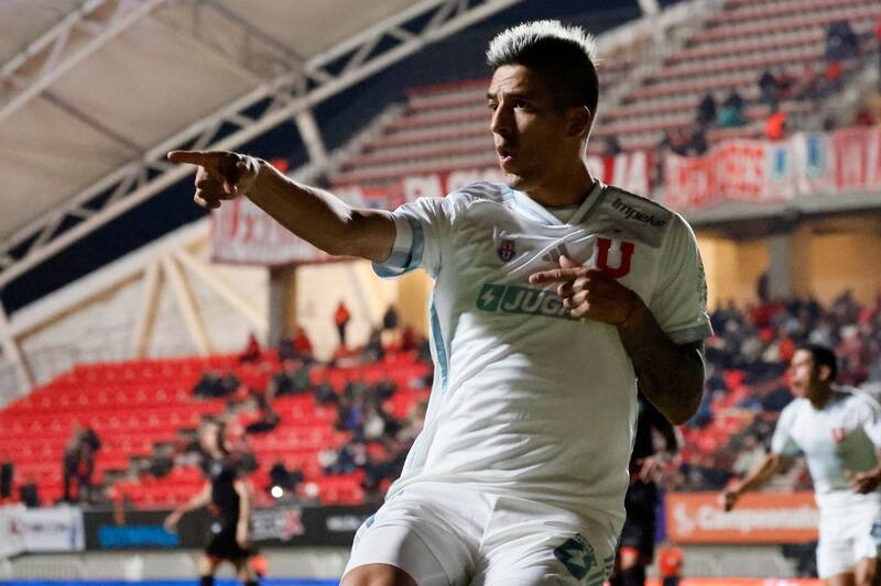 La U derrotó a La Calera, con goles de Calderón, Fernpandez y Mateos. Foto: Agencia Aton.