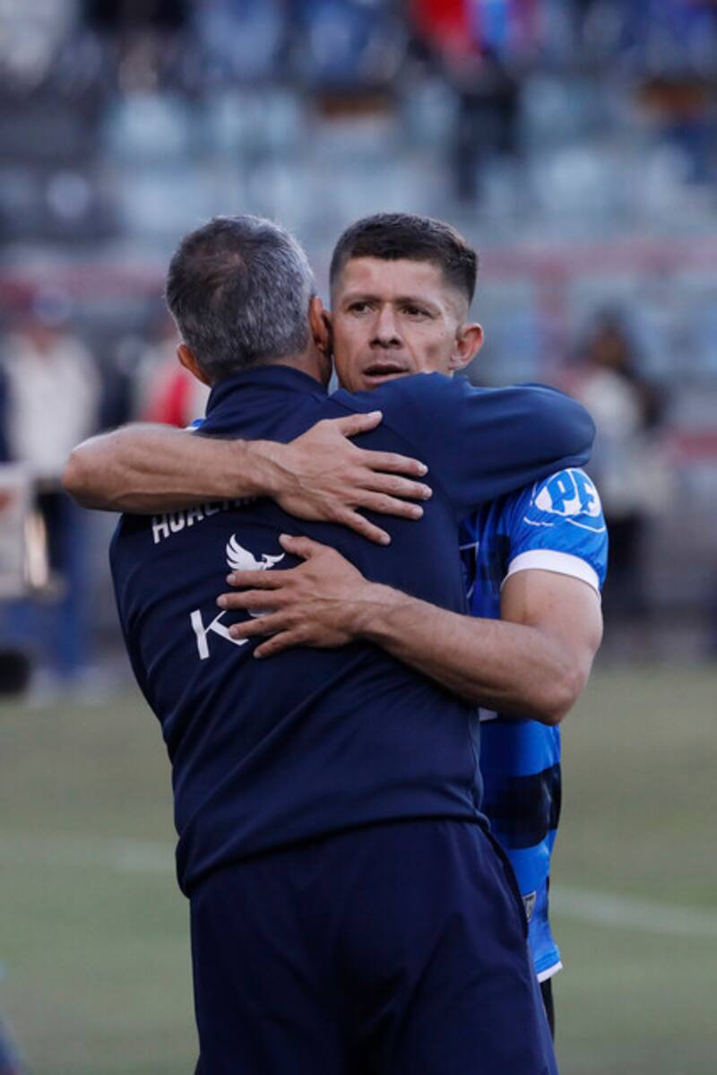 Cris Martínez elogió el trabajo del DT Gustavo Álvarez. Foto: Aton.