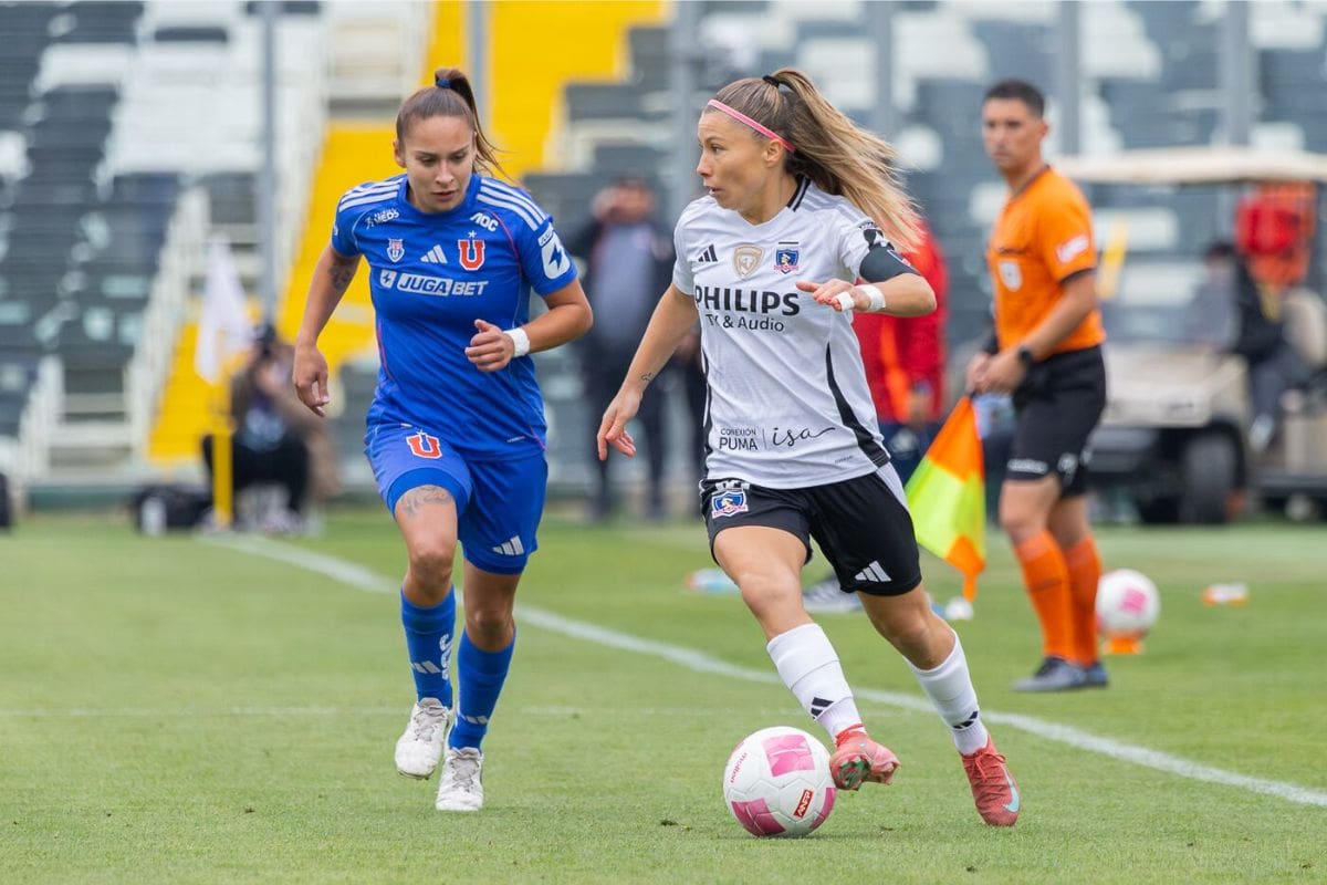 Colo-Colo recibirá a Universidad de Chile en el Estadio Monumental, en el partido excluyente de la fecha 13. Foto: Felipe Escobedo/En Cancha.