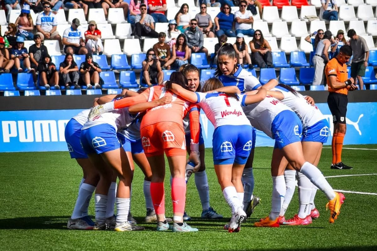 Universidad Católica buscará el paso a las semifinales cuando enfrente a Coquimbo Unido en la Cuarta Región. Foto: @cruzadasoficial en Instagram.