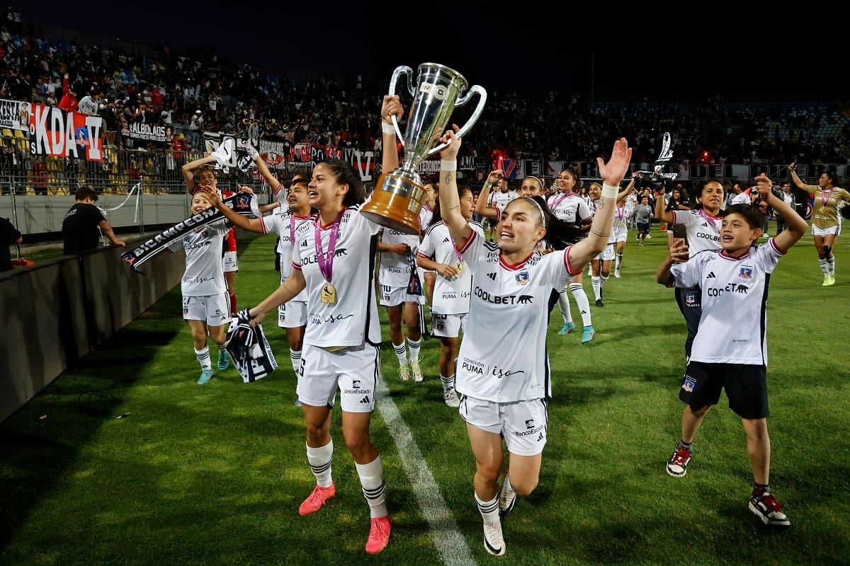 Arranca la edición 26 de la Primera División del Futfem Nacional. Un torneo cuyas bases reflejan en gran parte al de 2024 y que, una vez más, tiene a Colo Colo como el máximo favorito. Foto: Agencia Aton