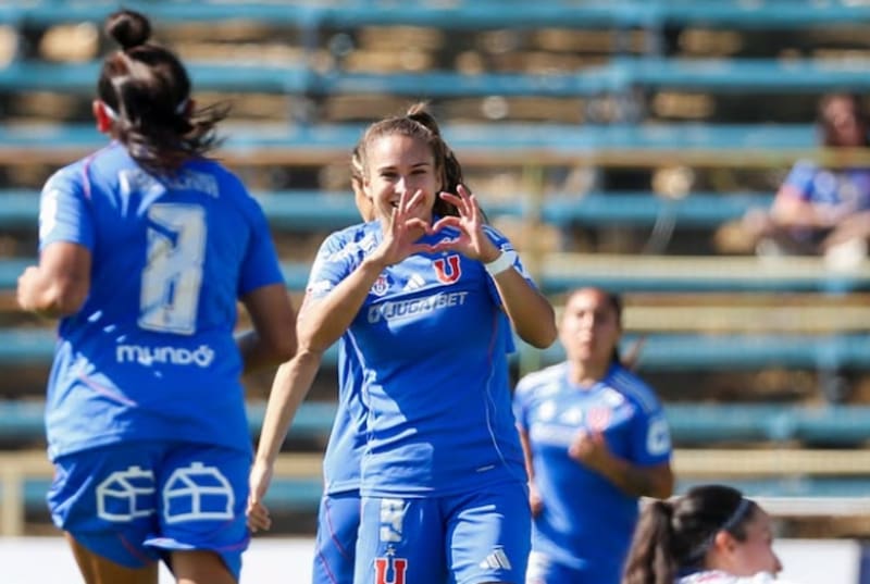 La U es, junto a Coquimbo Unido, escolta de Colo Colo. Foto: U. de Chile.