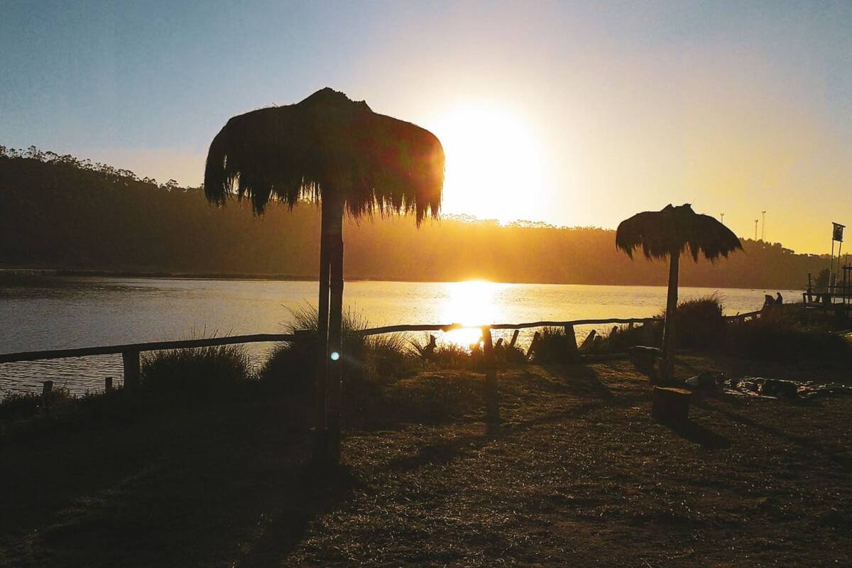 Está ubicado a menos de 4 horas de Santiago.
Créditos: Camping Millaco.