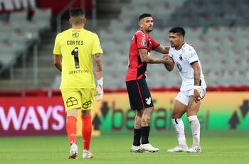 La triste marca de la U que Colo Colo igualó en Copa Libertadores