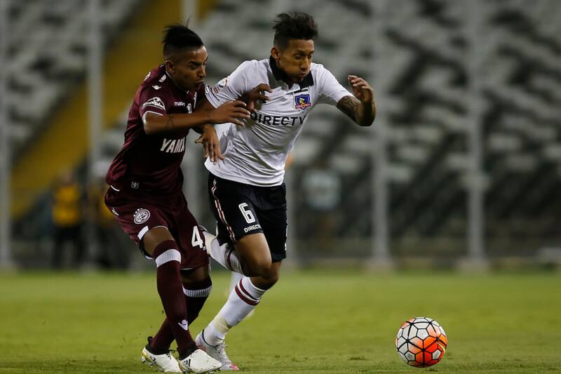 Canchita Gonzáles jugando por Colo Colo en el estadio Monumental (Foto: Aton)