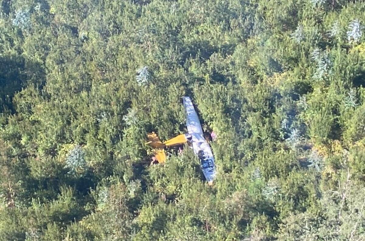 Capotaje de avioneta dejó dos heridos y una persona fallecida en Riñihue