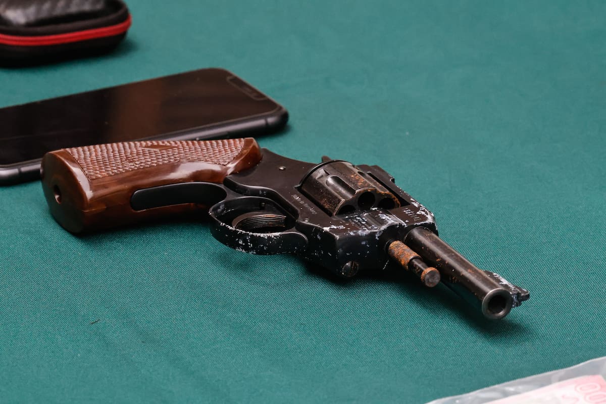 Santiago, 10 de julio de 2026.
Carabineros detiene en Providencia a 4 personas incluida una mujer y al rapero Tea Time Camilo Castaldi en posición de armamento, droga y dinero
Diego Martin/Aton Chile
