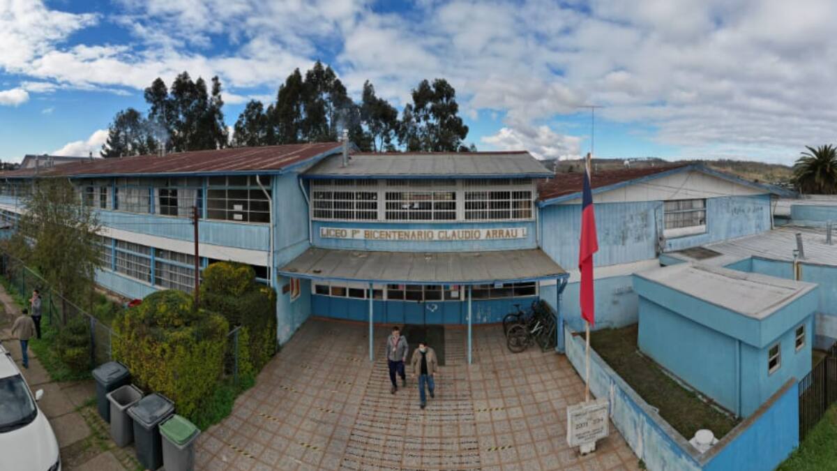 Profesora de Carahue denunciada por fotos eróticas: ¿Qué es lo que se sabe del caso?