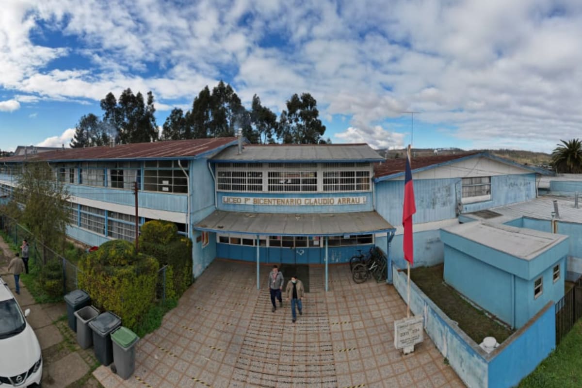 Esto se sabe del caso de la profesora denunciada por difusión de fotos eróticas.