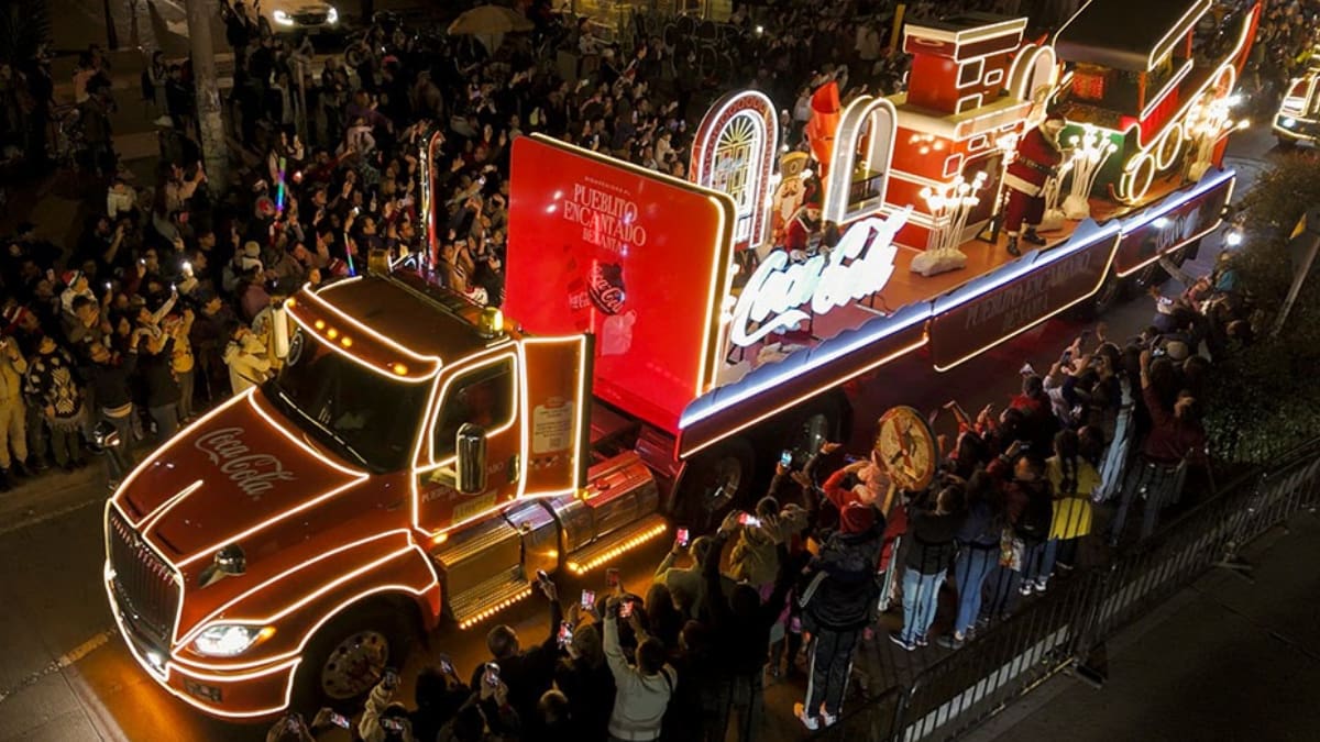 Caravana Coca-Cola 2025: Revisa las fechas y comunas de la RM por las cuales pasará el evento navideño