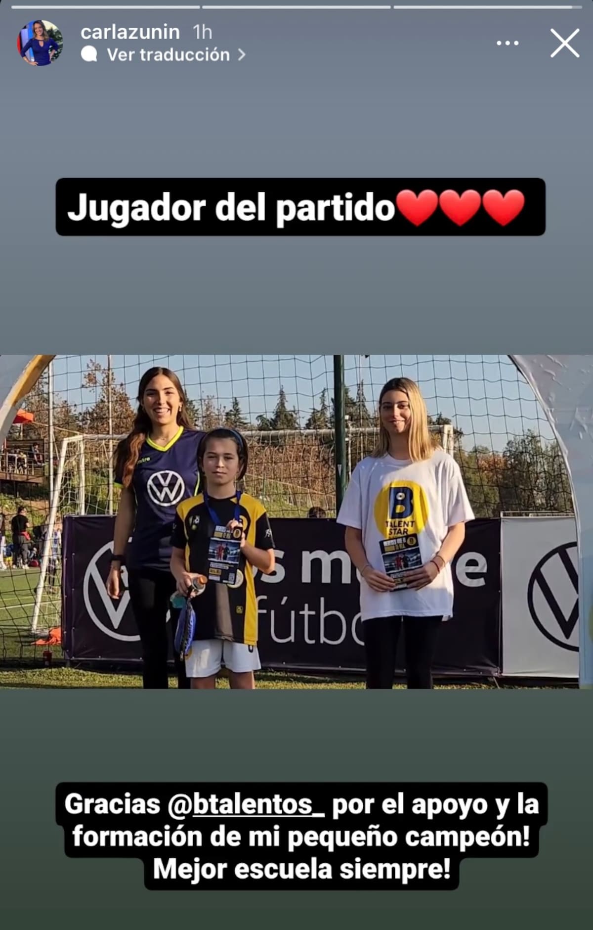 Facundo Fariña recibiendo su medalla / Instagram