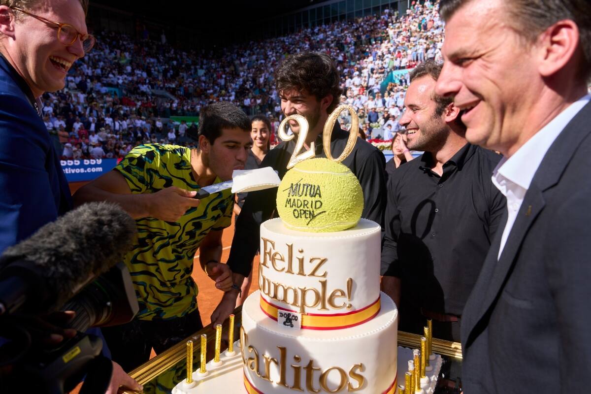 Carlos Alcaraz celebró sus 20 años clasificando a la final del Masters 1000 de Madrid 2023 Foto: MutuaMadridOpen, Twitter