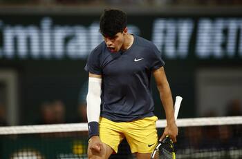 VIDEO | El momento de furia de Carlos Alcaraz en medio del duelo contra Gael Monfils en Cincinnati