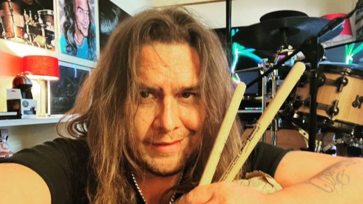 “Hasta ofrecí pagar la orquesta con plata de mi bolsillo”: Carlos Figueroa se descargó tras su salida del Festival de Viña del Mar